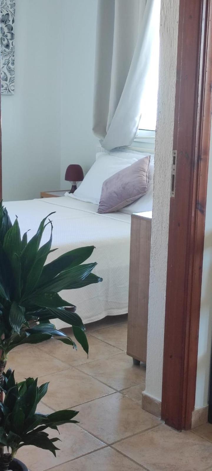 Astra Sea View Apartment, Sea Front Kokkini Hani Exterior photo